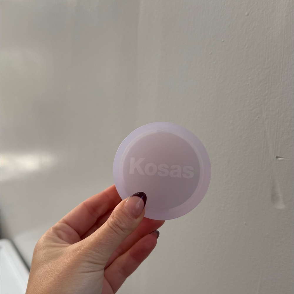 Kosas Cloud set in Airy